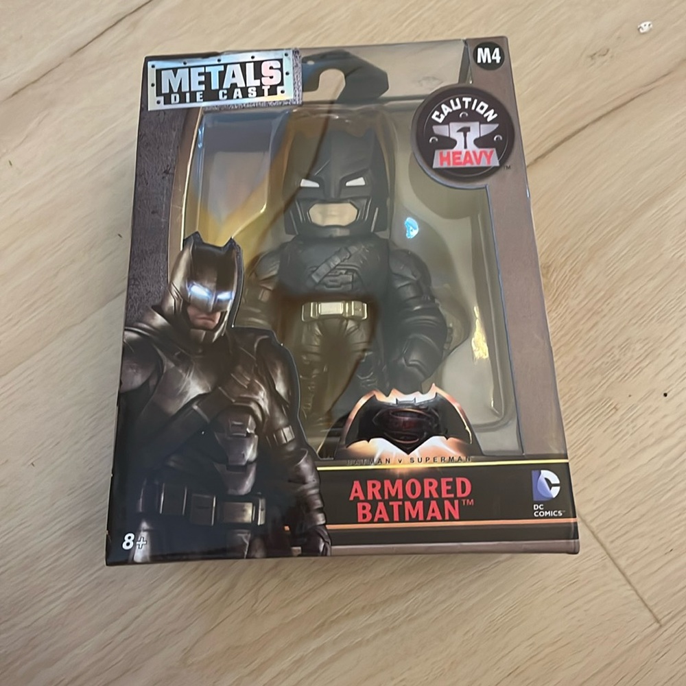 Die Cast Metals 4" Batman Vs Superman: Armored Batman M4 *New In Box